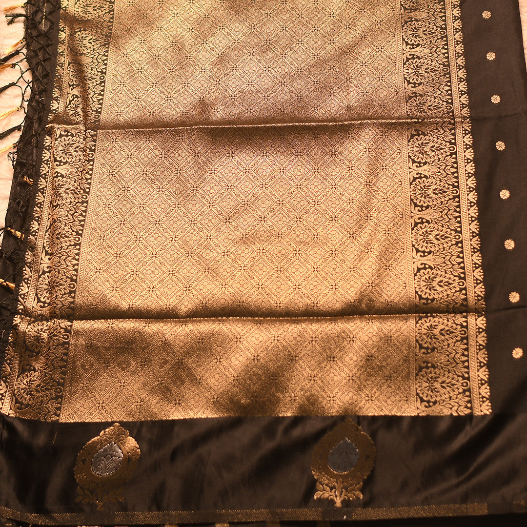 LV-2861  (6Yards saree)