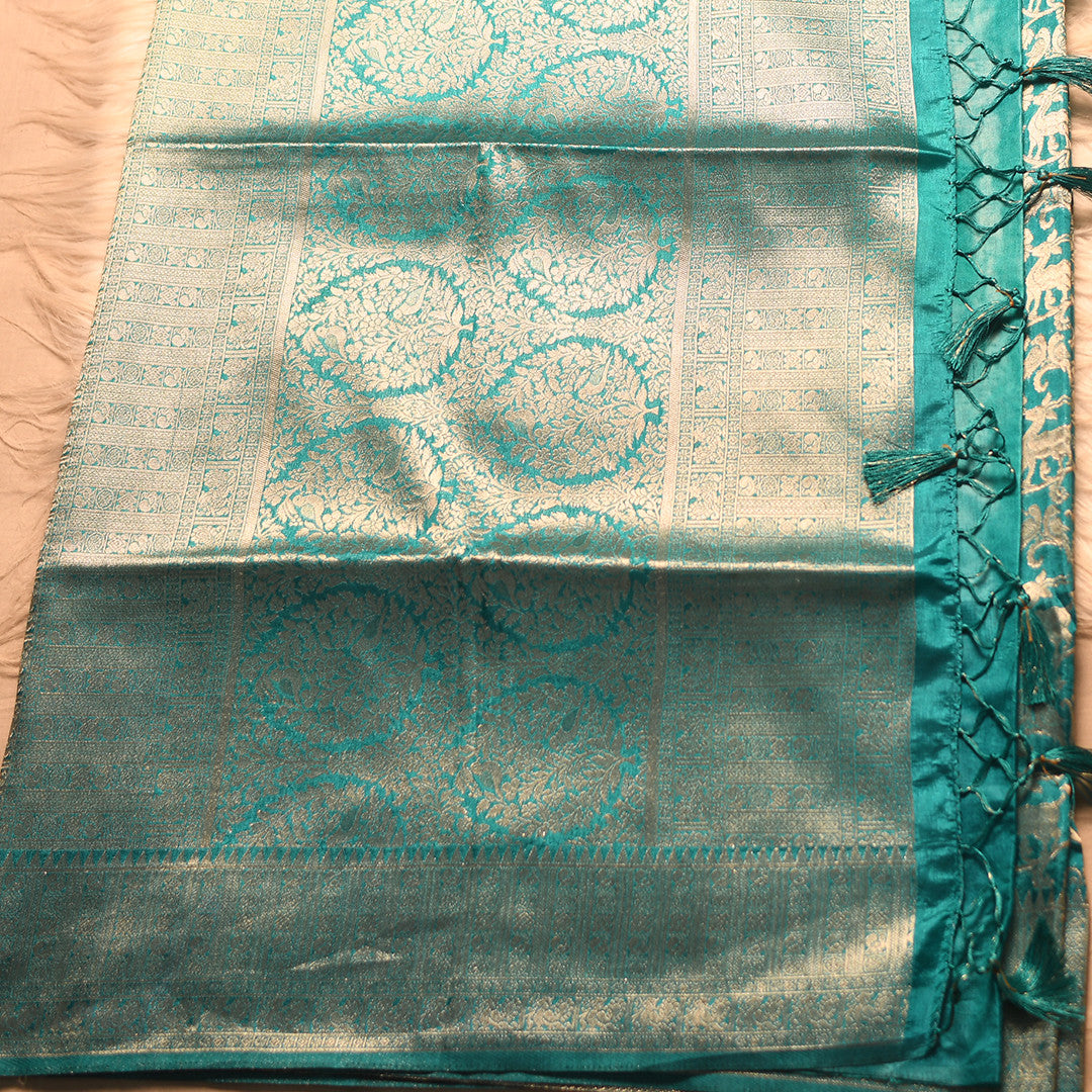 LV-2931  (6Yards saree )
